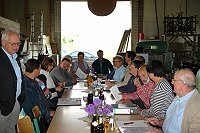 Vereinssitzung in der Technikhalle des Museums Schönermark.