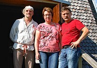 Karin und Bernd Xenodochius mit Frank Preuß (links)