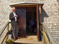 Horst Fichtmüller in Erwartung der Gäste